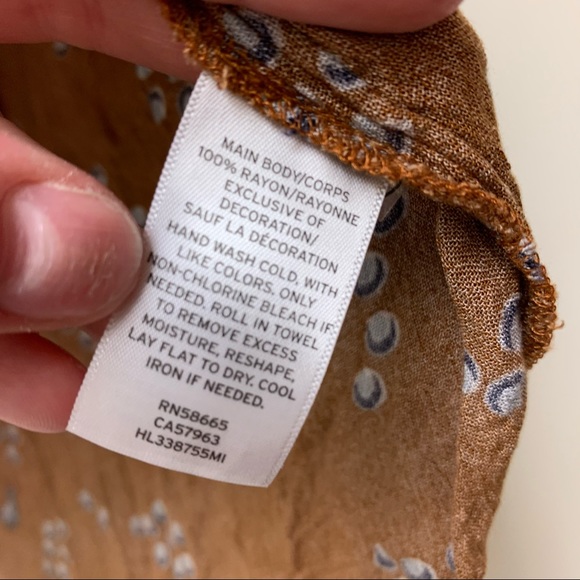 Hinge Peasant Blouse - Picture 8 of 10